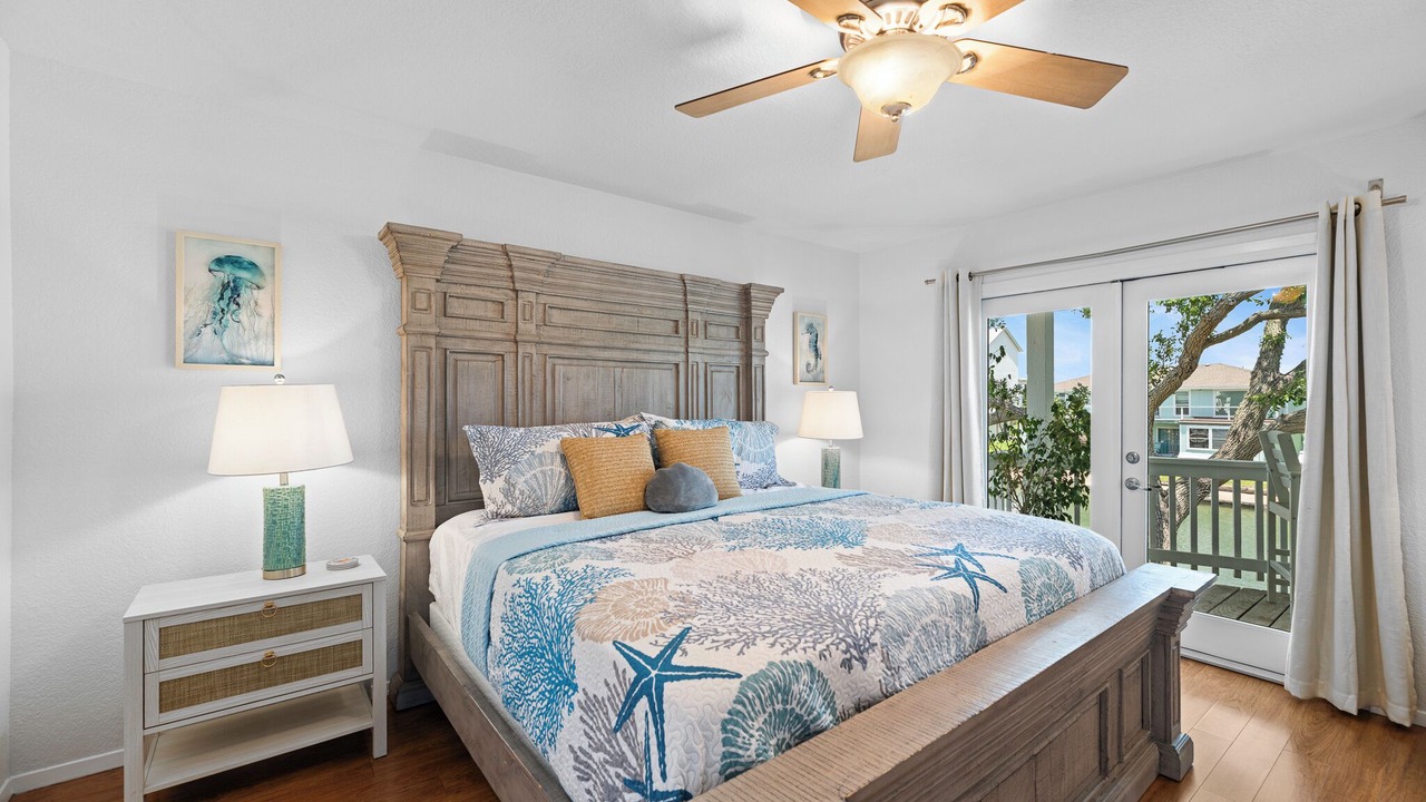 Photo of Bedroom in City-by-the Sea