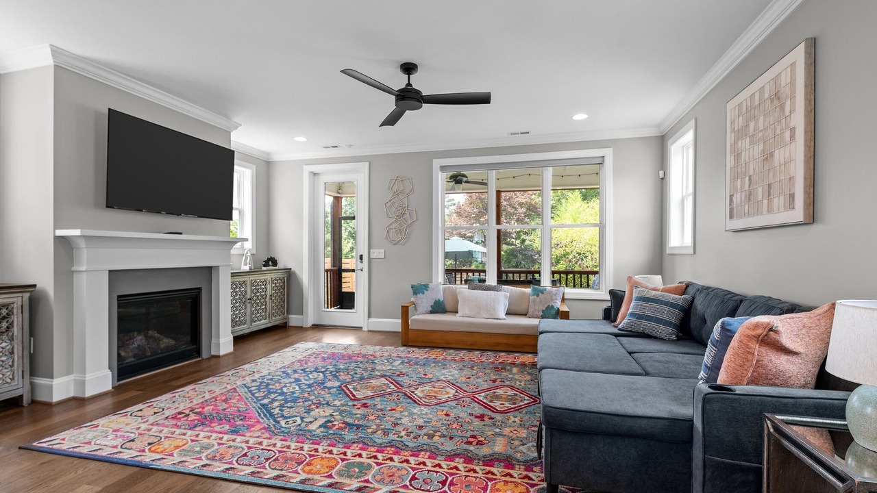 Photo of Livingroom in Southwest Raleigh