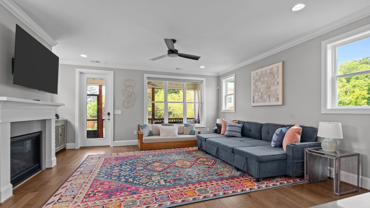 Photo of Livingroom in Southwest Raleigh