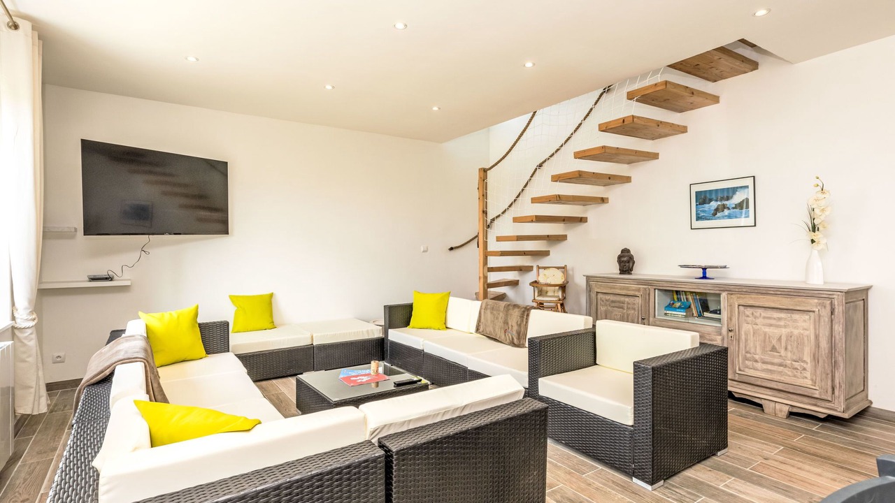 Photo of Livingroom in Saint-Meloir-des-Ondes