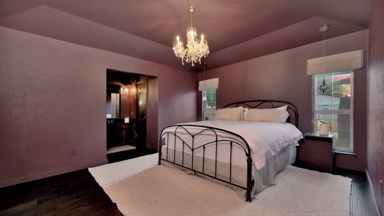Photo of Bedroom in Roanoke