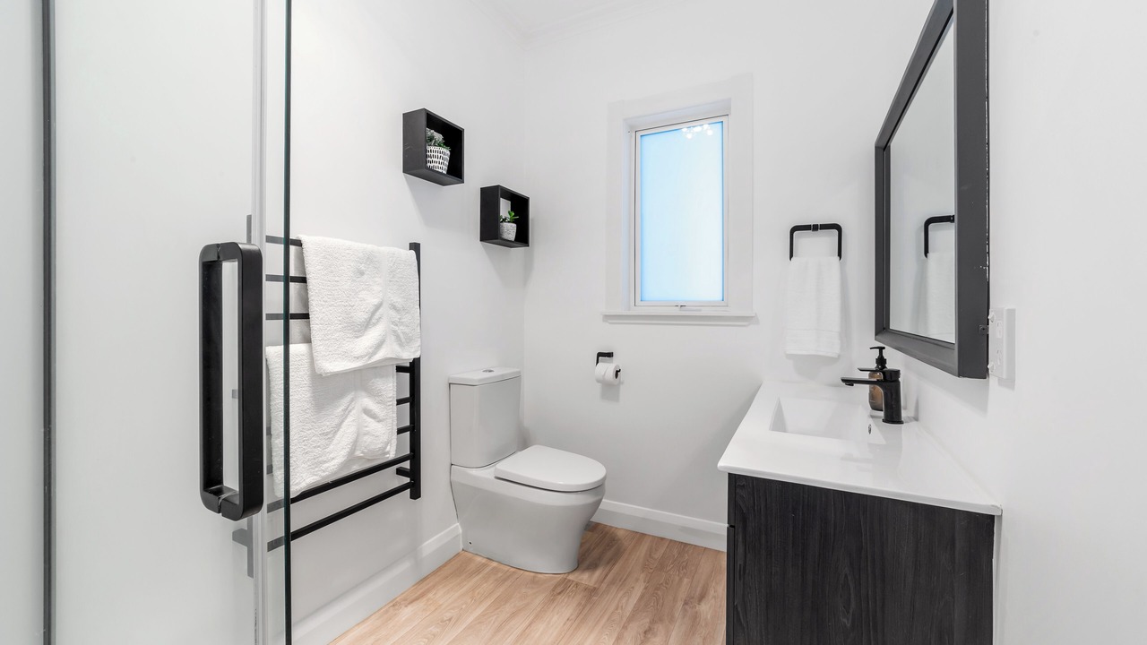 Photo of Bathroom in Karapiro