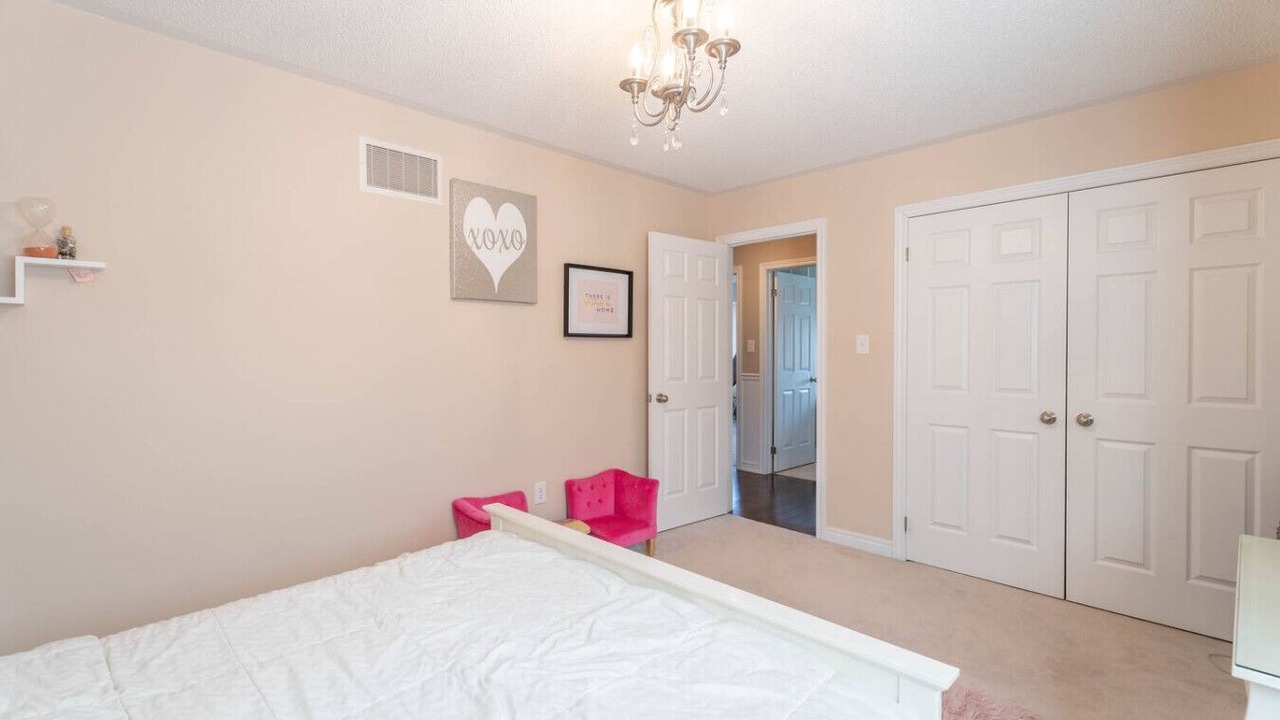 Photo of Bedroom in Churchill Meadows