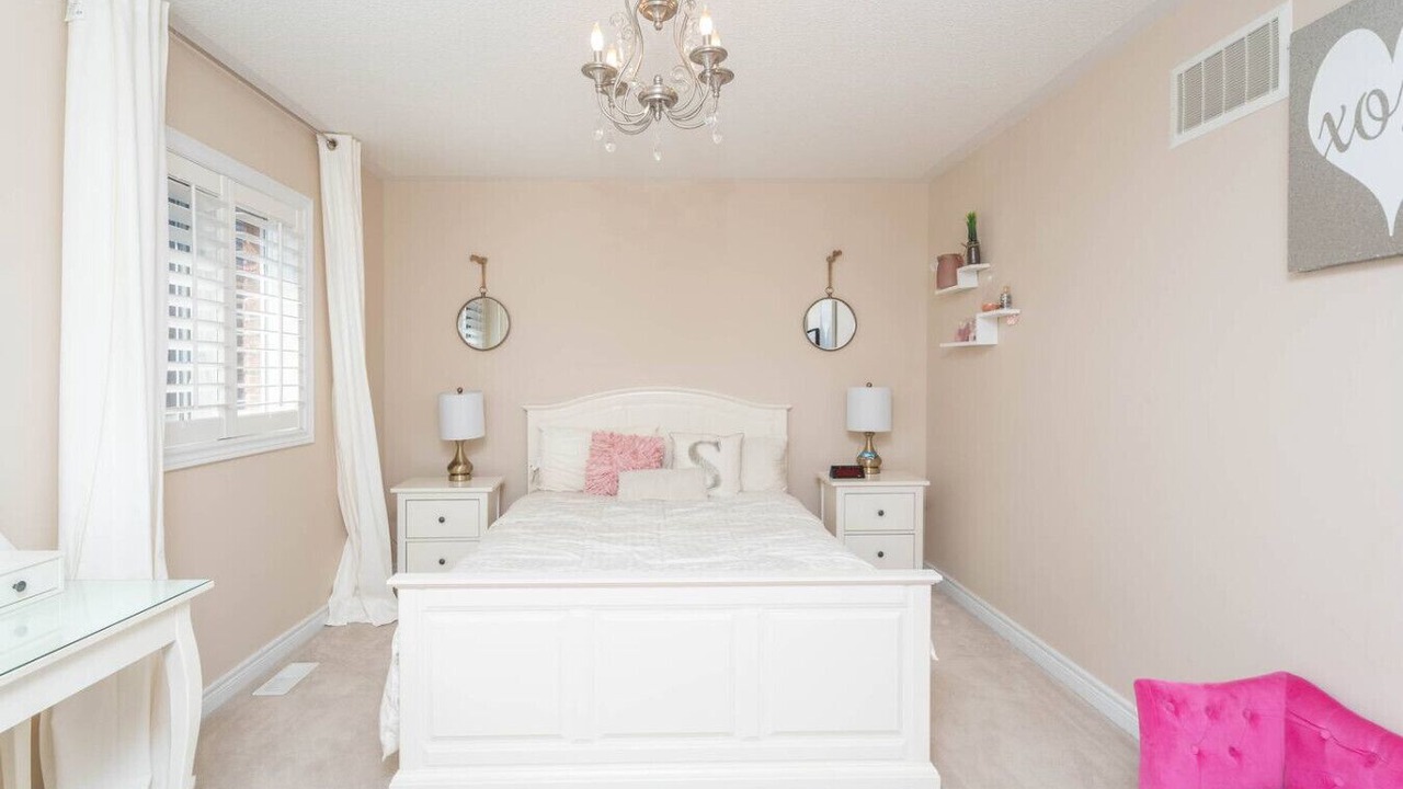 Photo of Bedroom in Churchill Meadows