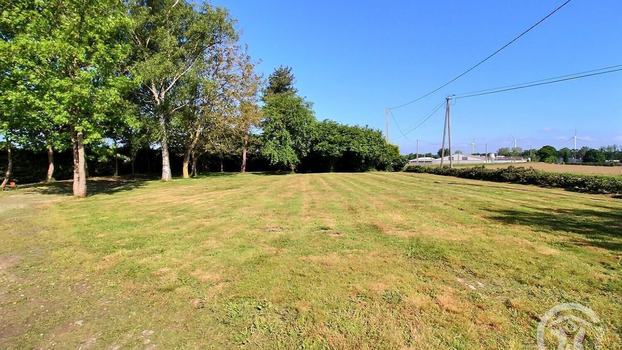 Photo of Others in Tramain