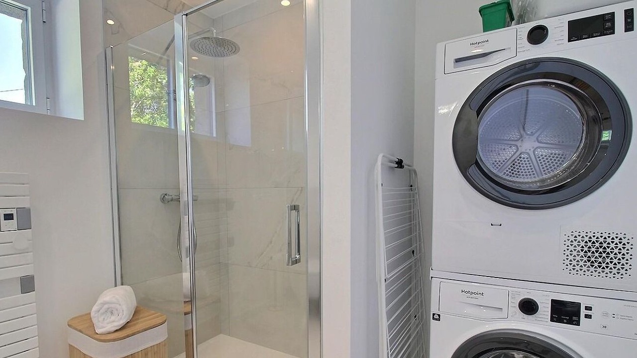 Photo of Bathroom in Tramain