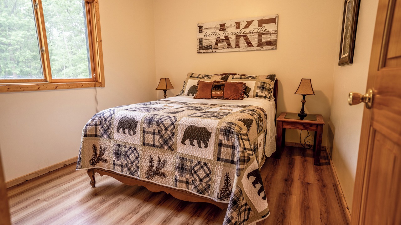Photo of Bedroom in Siren