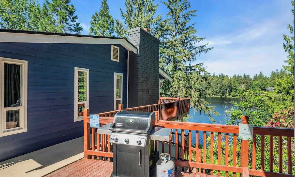 Photo of Patio Balcony in Three Lakes