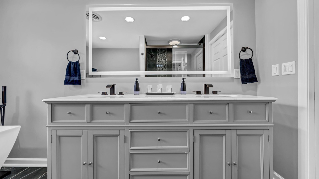 Photo of Bathroom in Crittenden