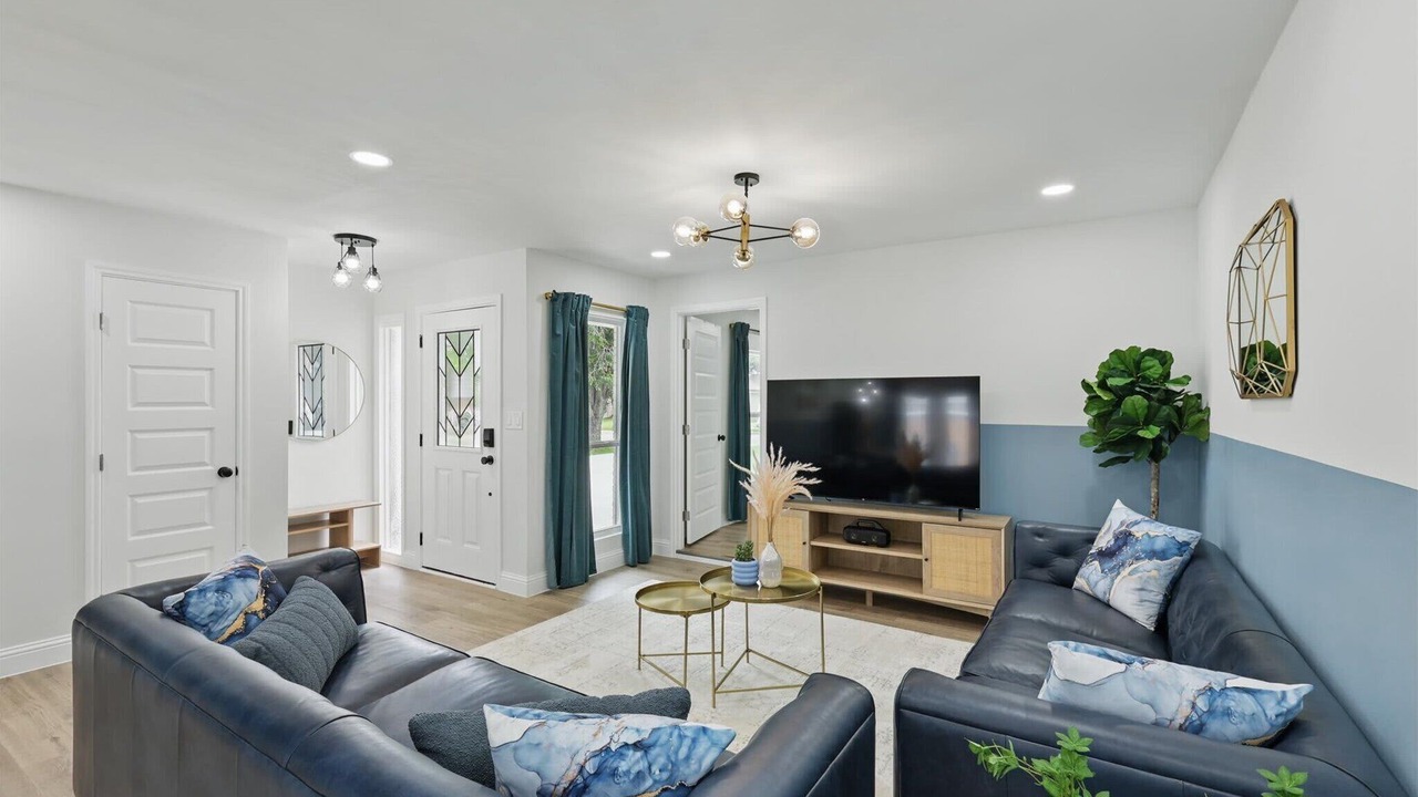 Photo of Livingroom in Irving