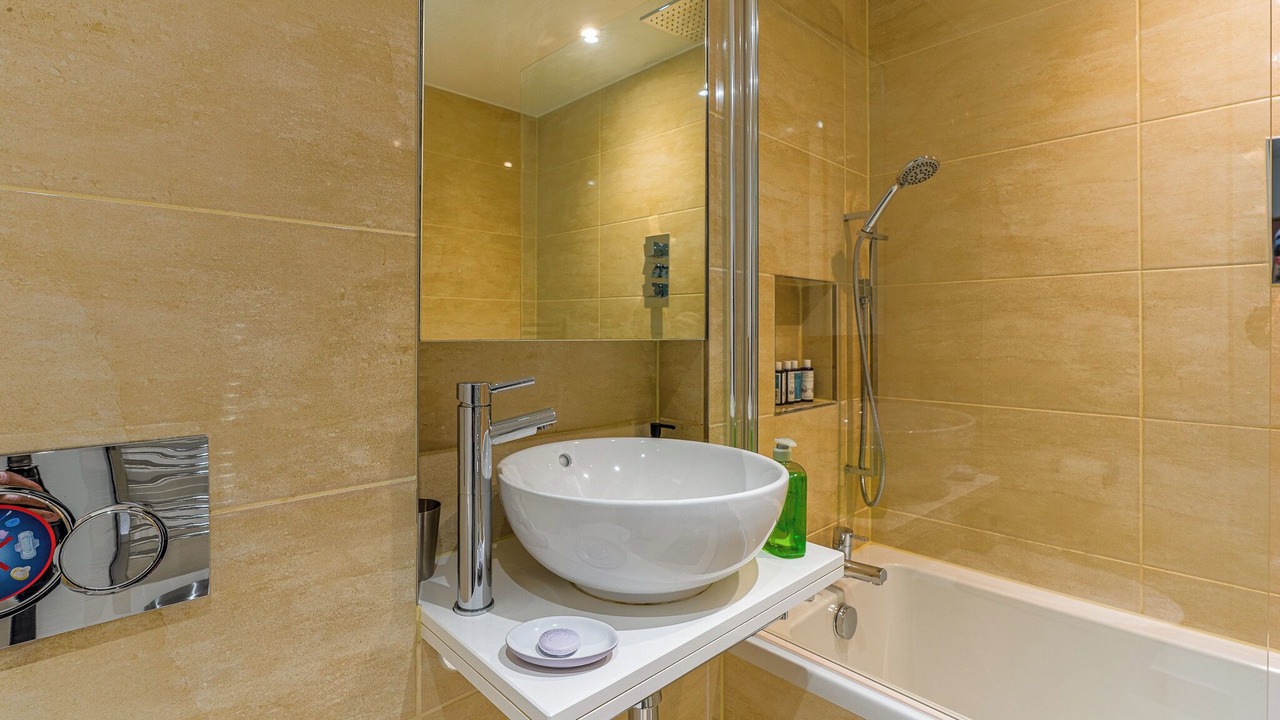 Photo of Bathroom in Fulham Broadway