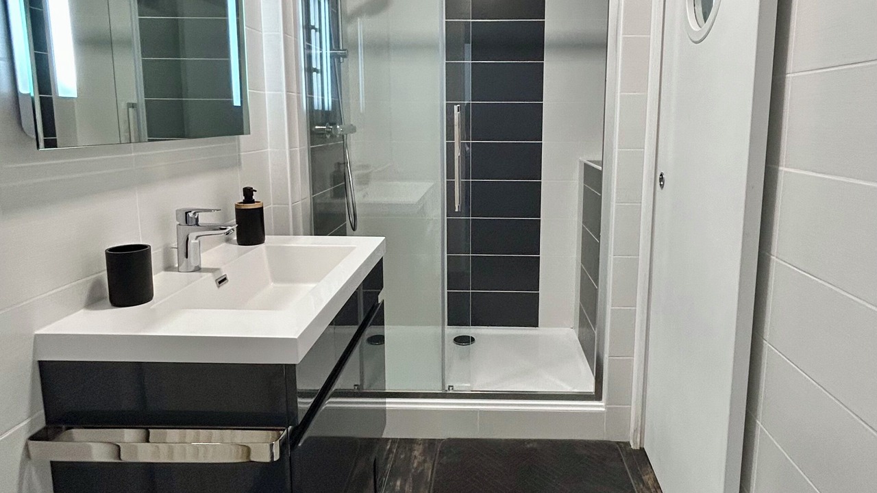 Photo of Bathroom in Quimper