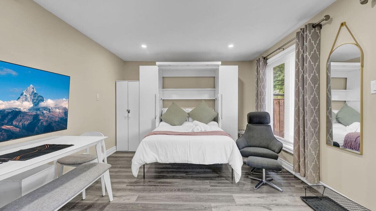 Photo of Bedroom in The Peanut