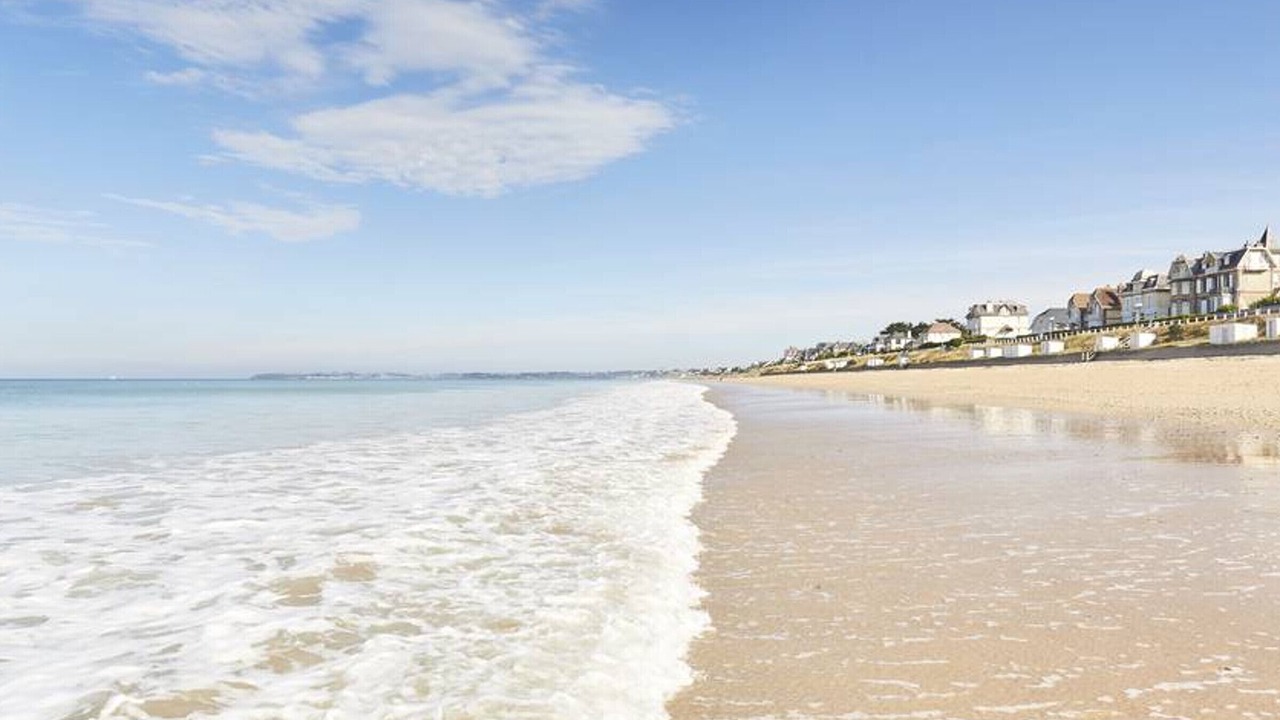 Photo of Others in Jullouville-les-Pins