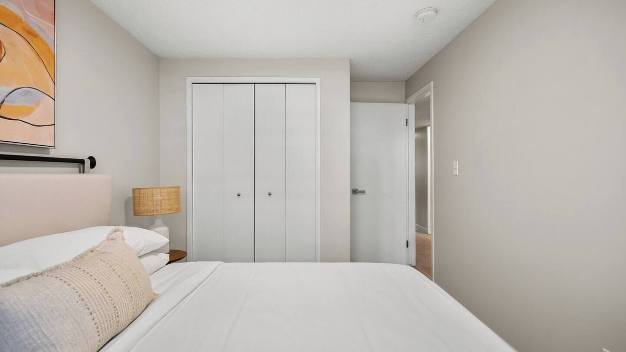 Photo of Bedroom in Inglewood