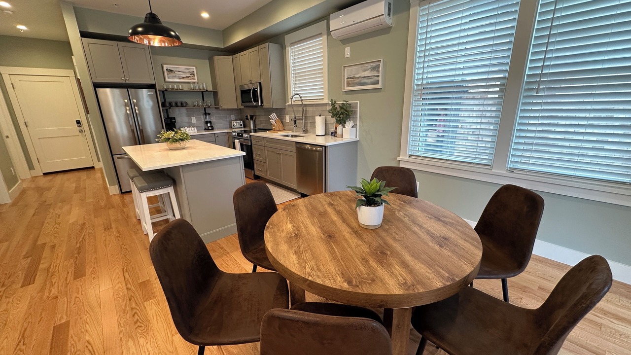 Photo of Others in Off Broadway