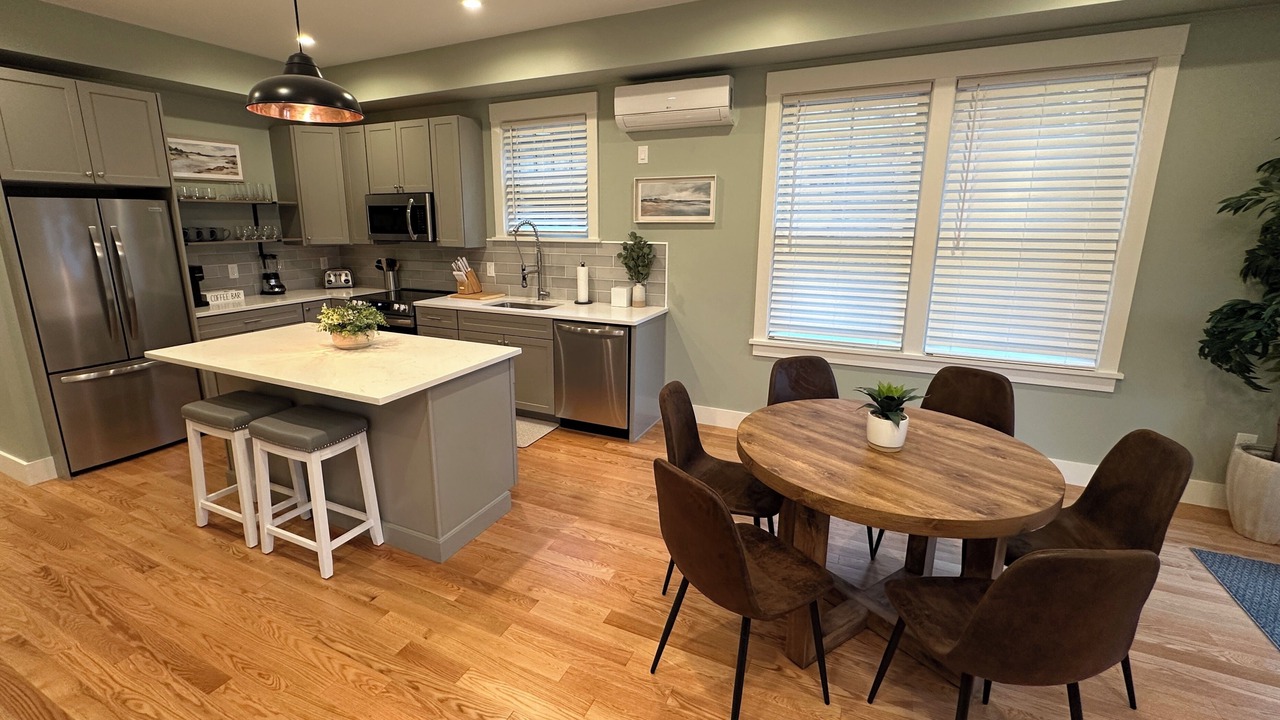 Photo of Others in Off Broadway