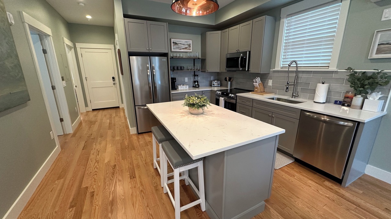 Photo of Others in Off Broadway