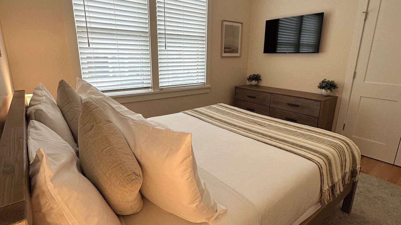 Photo of Others in Off Broadway