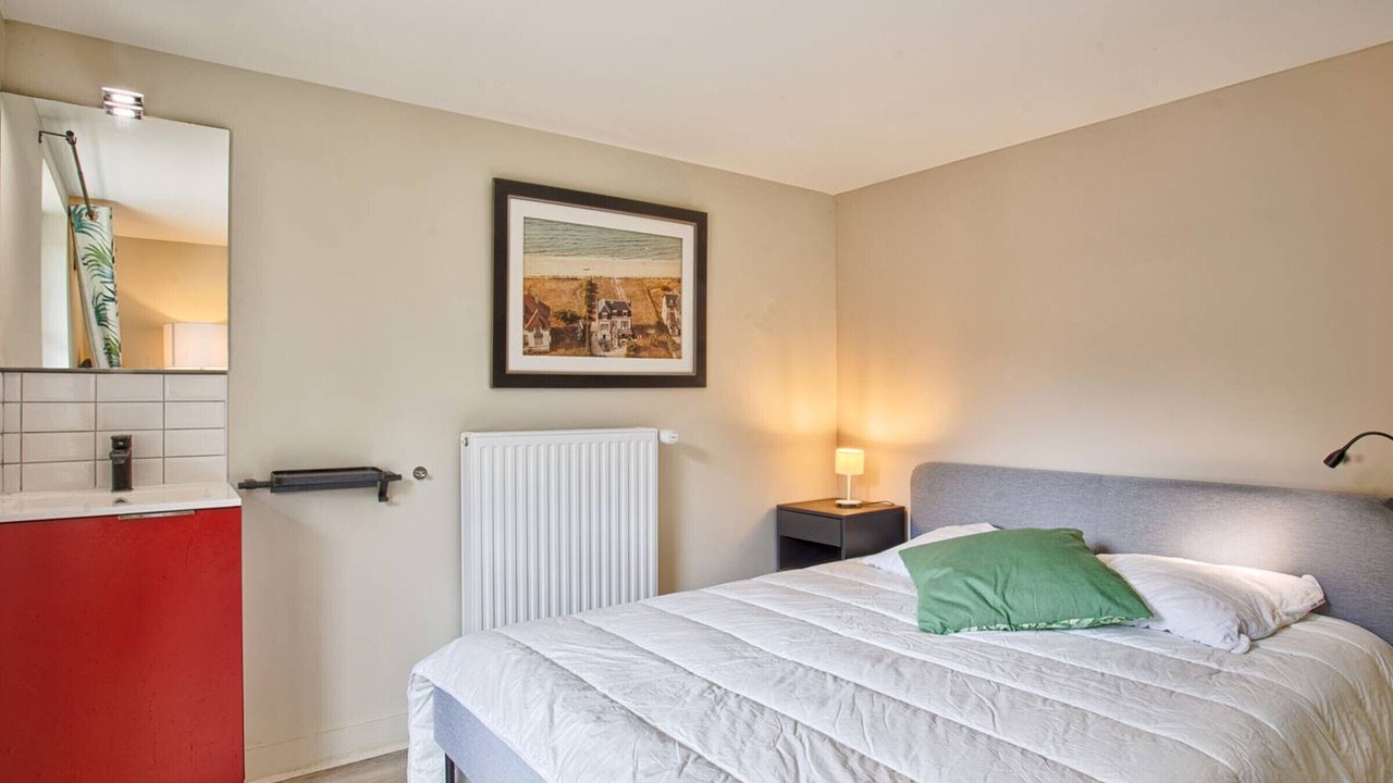 Photo of Bedroom in Le Home