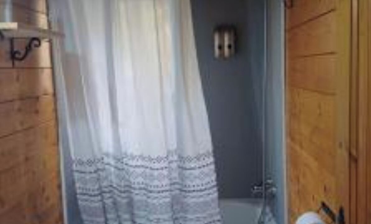 Photo of Bathroom in Tibi