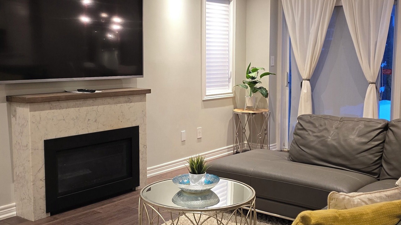 Photo of Livingroom in Elder Mills