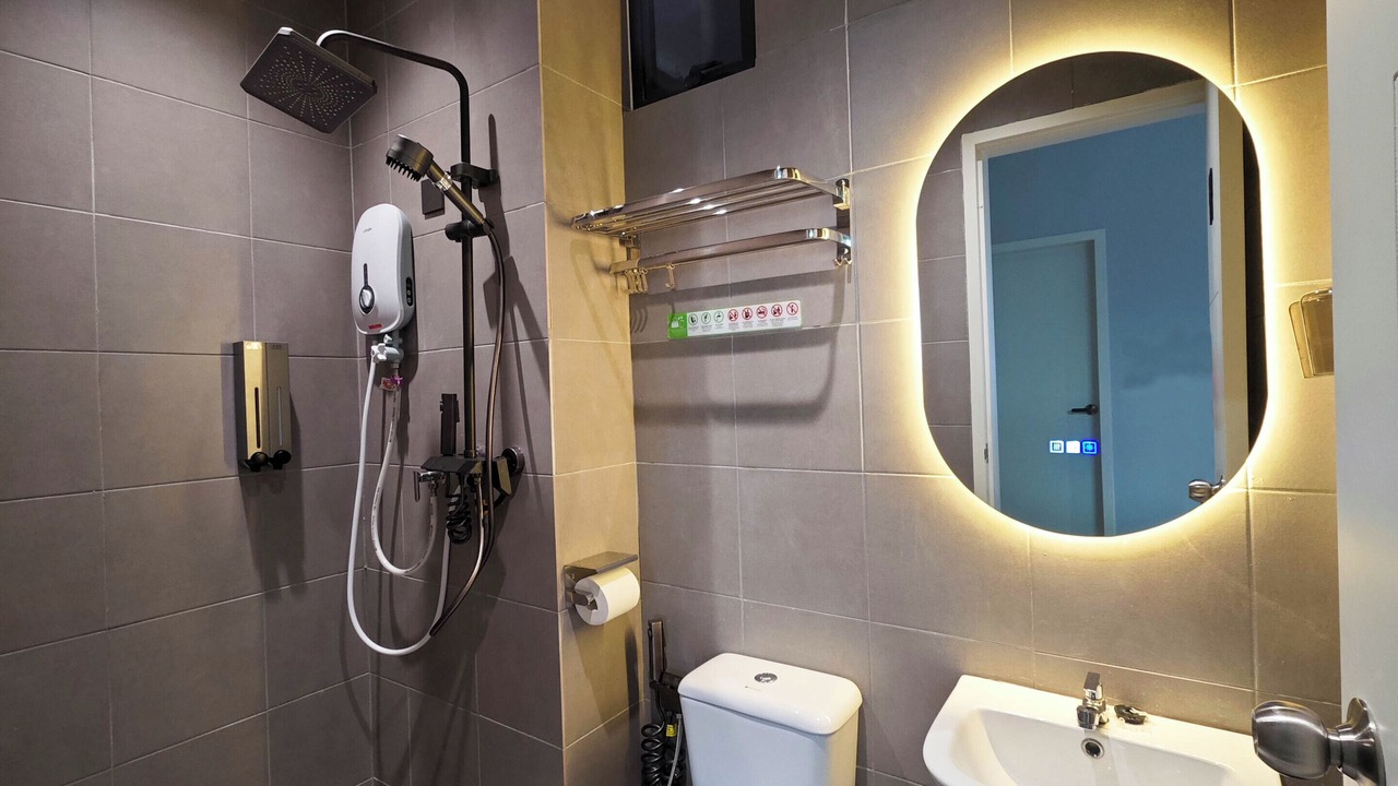 Photo of Bathroom in Taman Tunku Majid