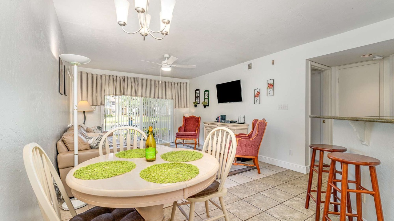 Photo of Livingroom in Ocean Side Village