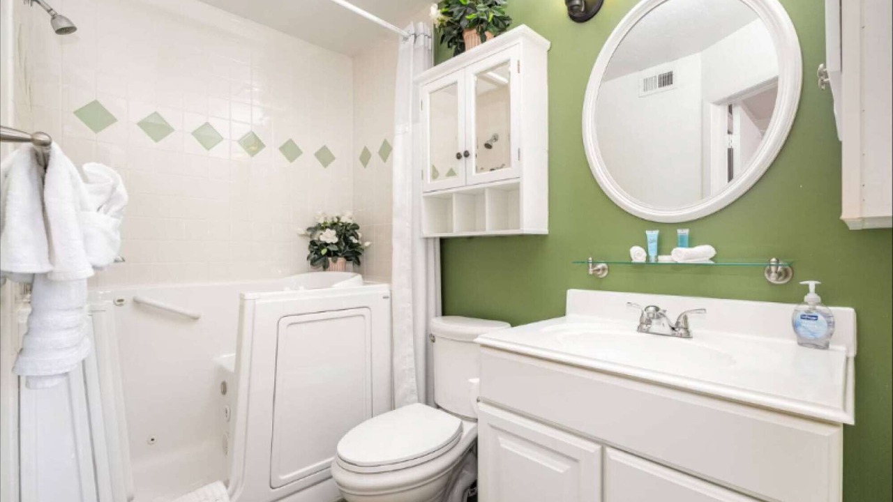 Photo of Bathroom in Ocean Side Village