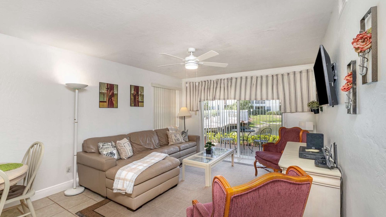 Photo of Livingroom in Ocean Side Village