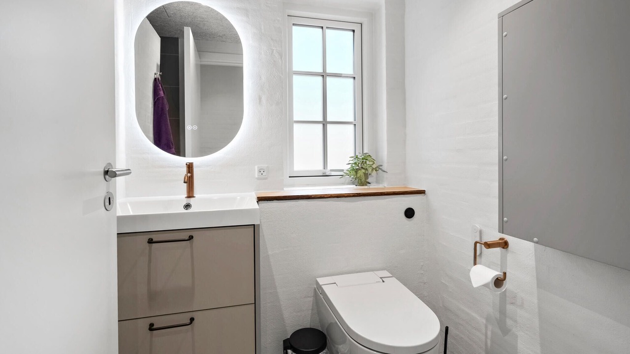 Photo of Bathroom in Øby