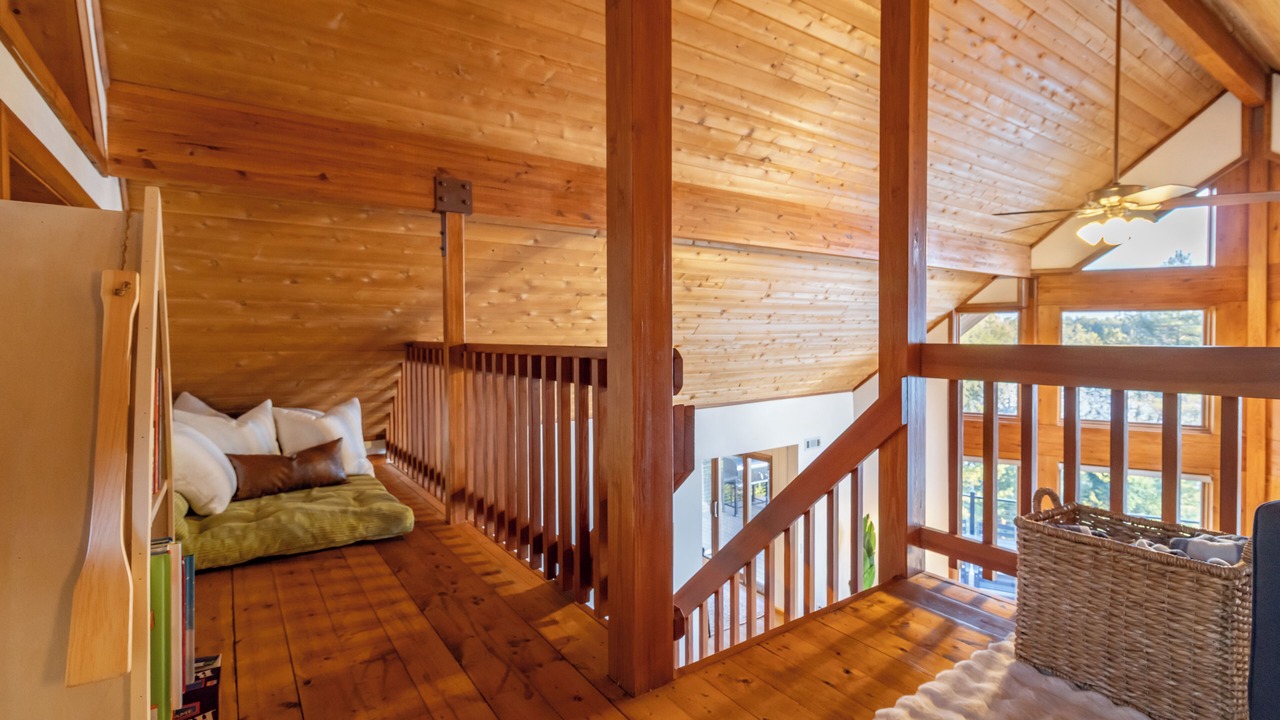 Photo of Bedroom in Hancock