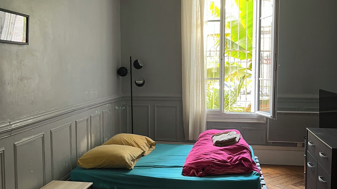 Photo of Bedroom in Anatole France Danton