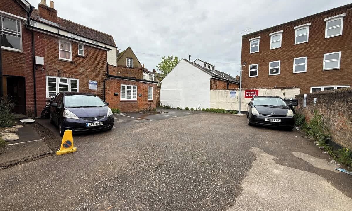 Photo of Others in Aylesbury