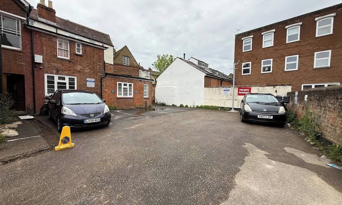 Photo of Others in Aylesbury