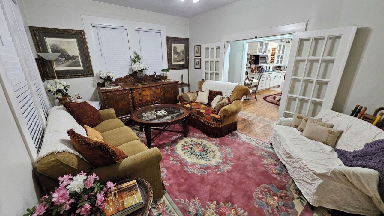 Photo of Livingroom in Coldspring