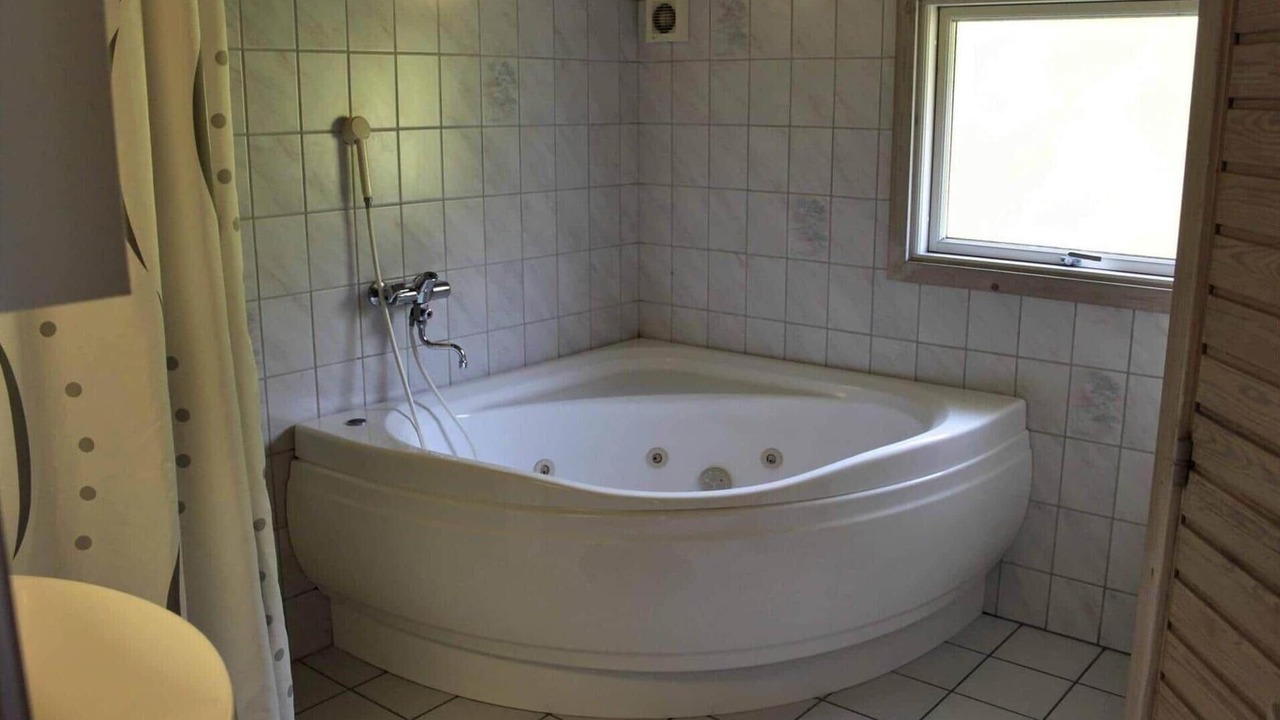 Photo of Bathroom in Østerskov