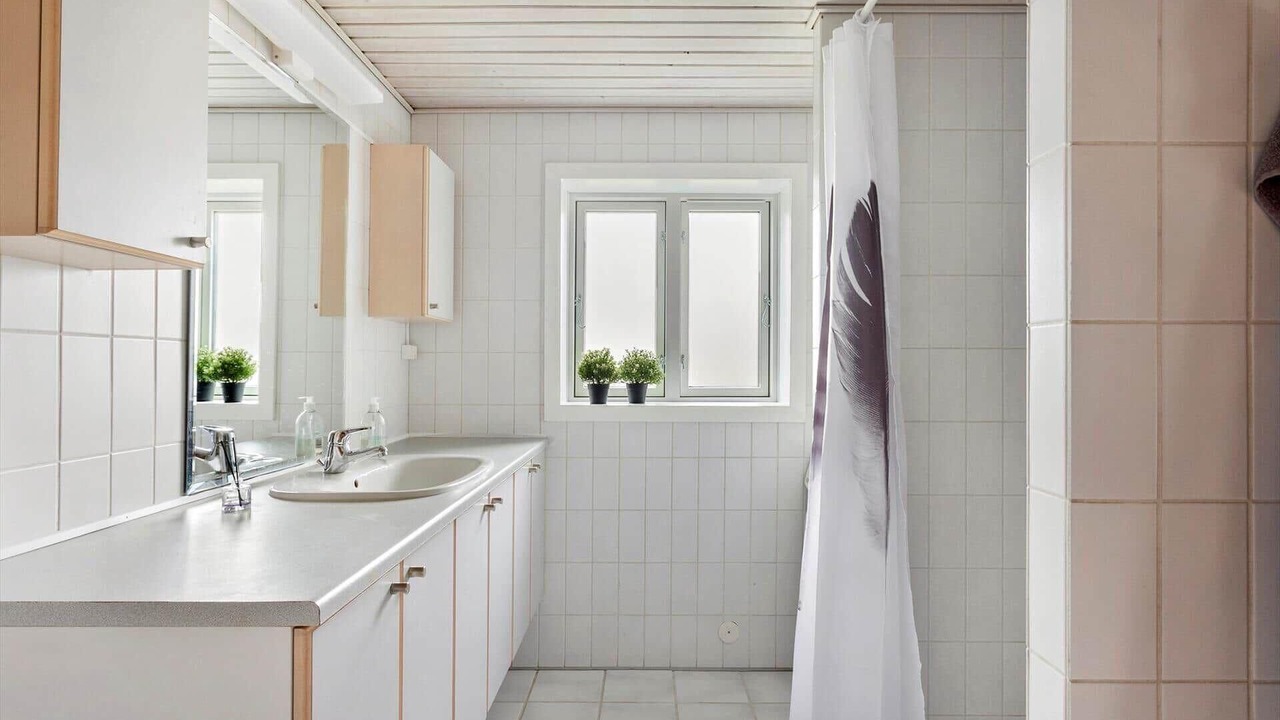 Photo of Bathroom in Rudkobing