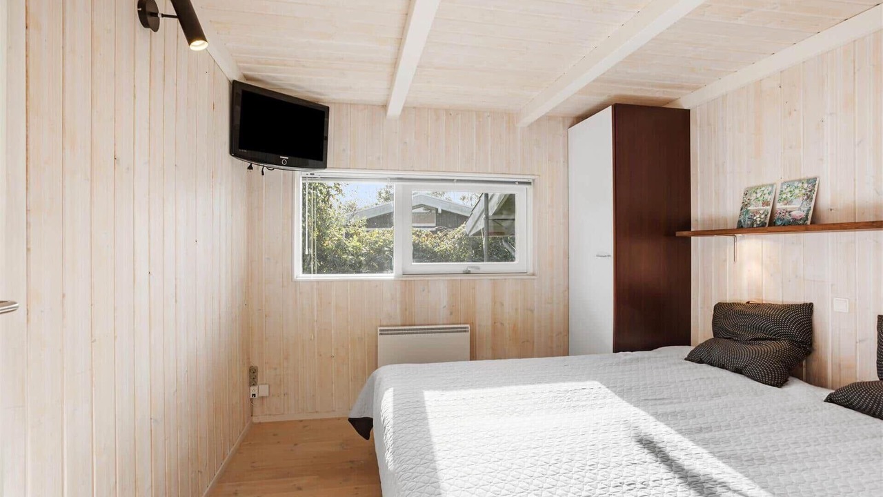 Photo of Bedroom in Hov