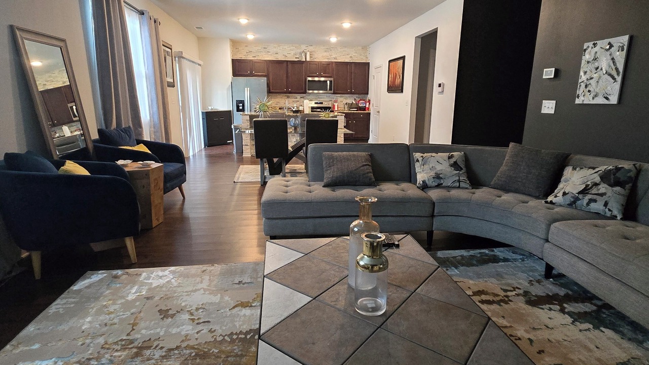 Photo of Livingroom in Locust Grove