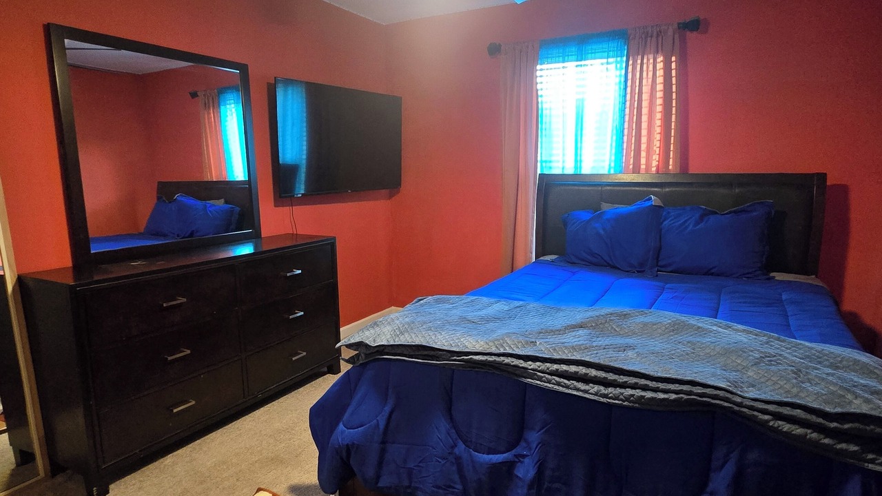Photo of Bedroom in Locust Grove