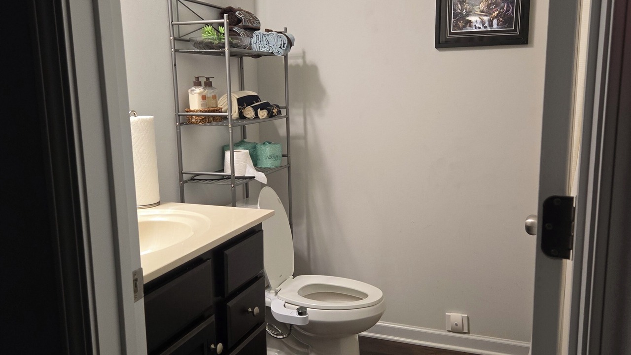Photo of Bathroom in Locust Grove