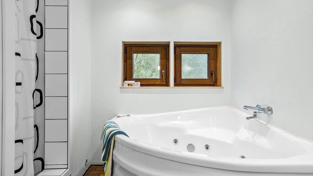 Photo of Bathroom in Erslev