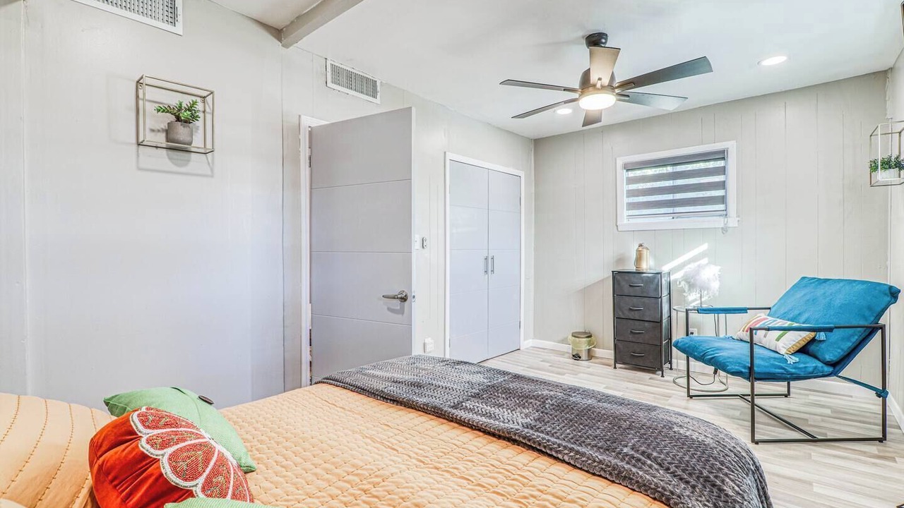 Photo of Bedroom in Pershing - Government Hill