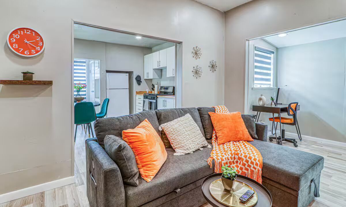 Photo of Livingroom in Pershing - Government Hill