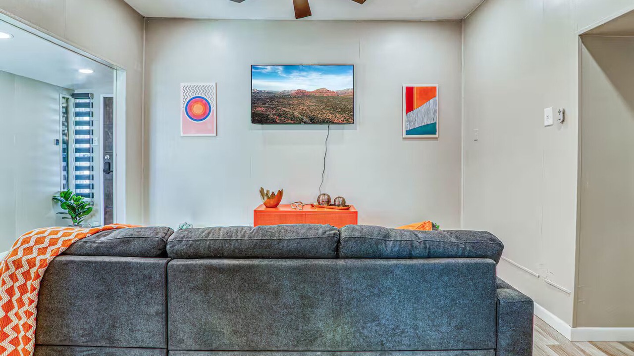 Photo of Livingroom in Pershing - Government Hill