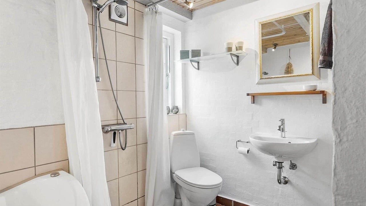 Photo of Bathroom in Øhuse