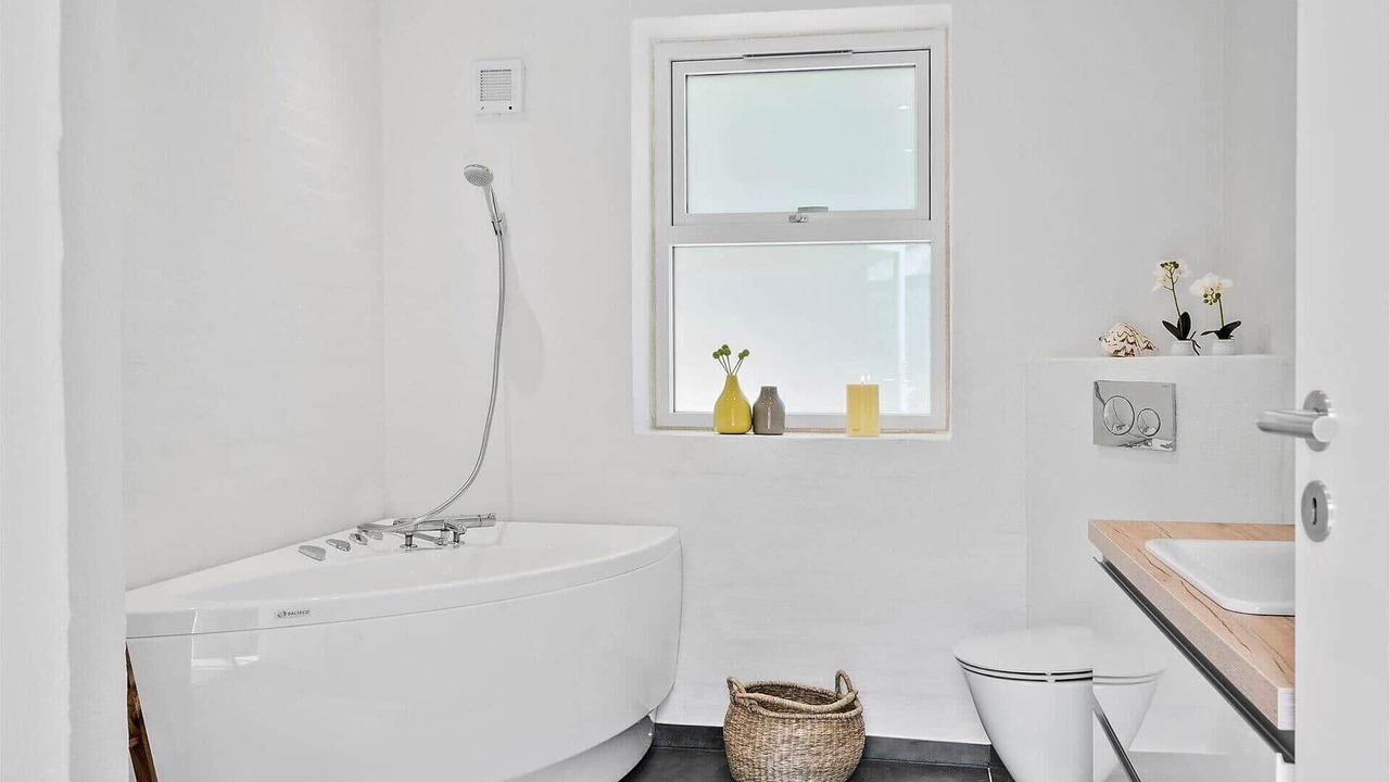 Photo of Bathroom in Fjand Badeby