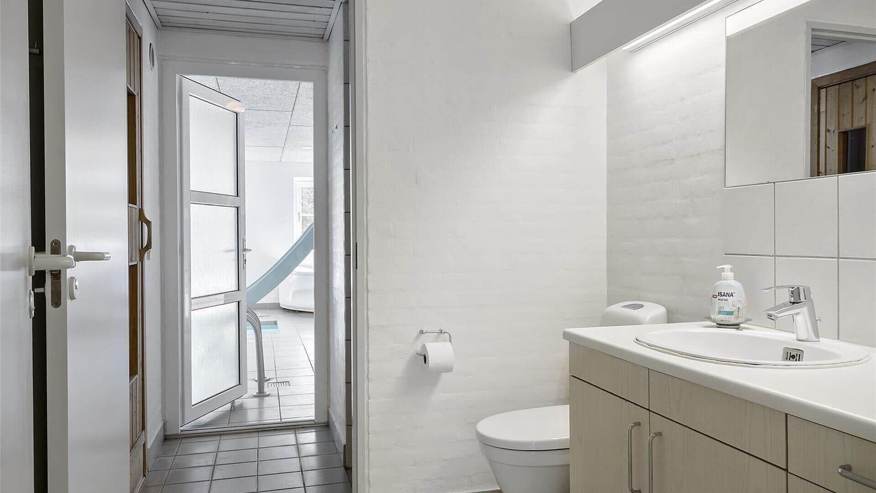 Photo of Bathroom in Øhuse
