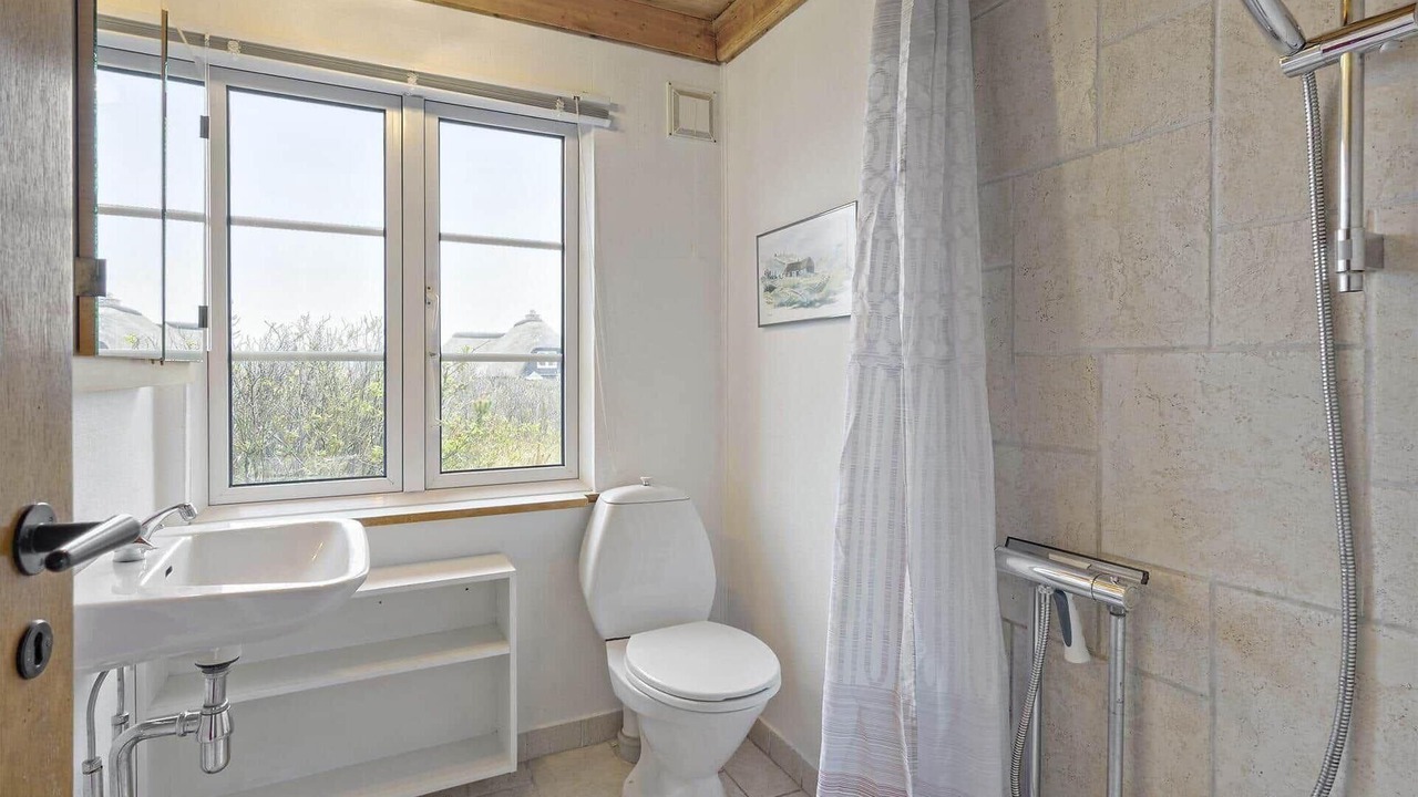 Photo of Bathroom in Fjand Badeby